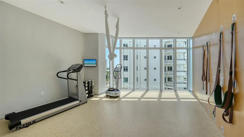 280 Golden Gate Point Sarasota FL 34236