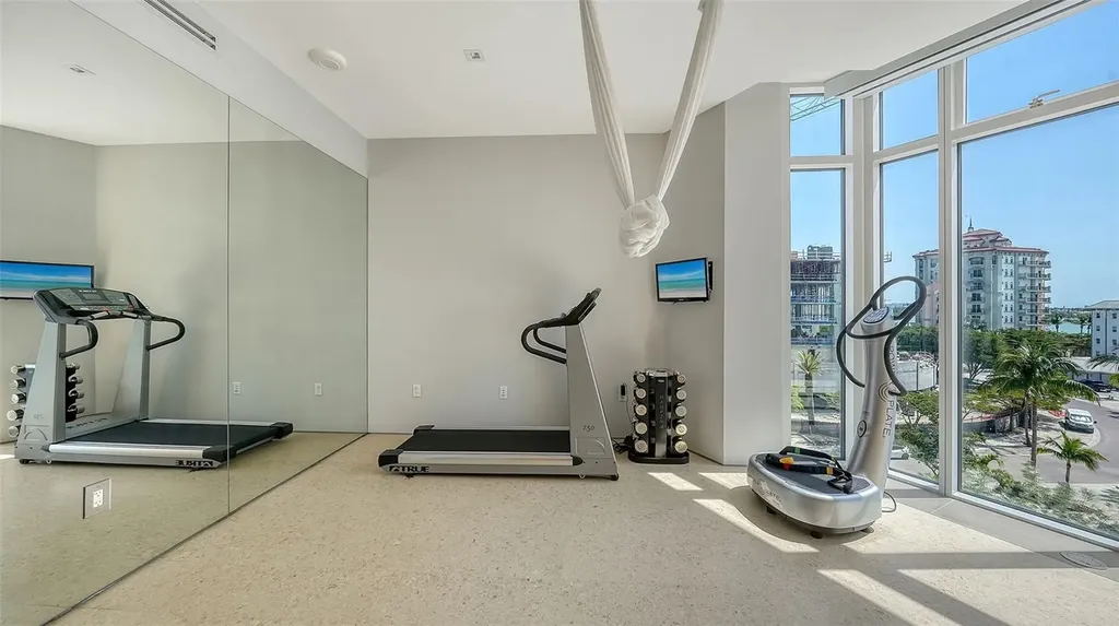 280 Golden Gate Point Sarasota FL 34236