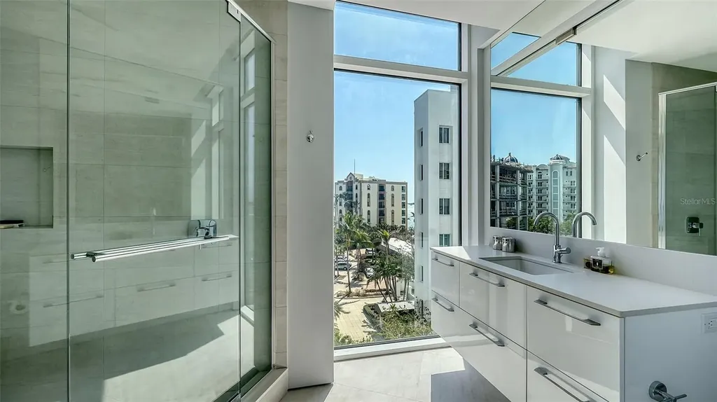 280 Golden Gate Point Sarasota FL 34236