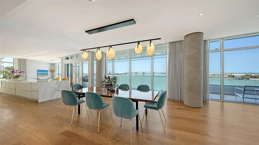 280 Golden Gate Point Sarasota FL 34236