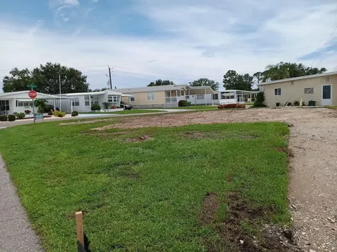 825 Carefree Venice FL 34285