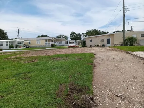 825 Carefree Venice FL 34285
