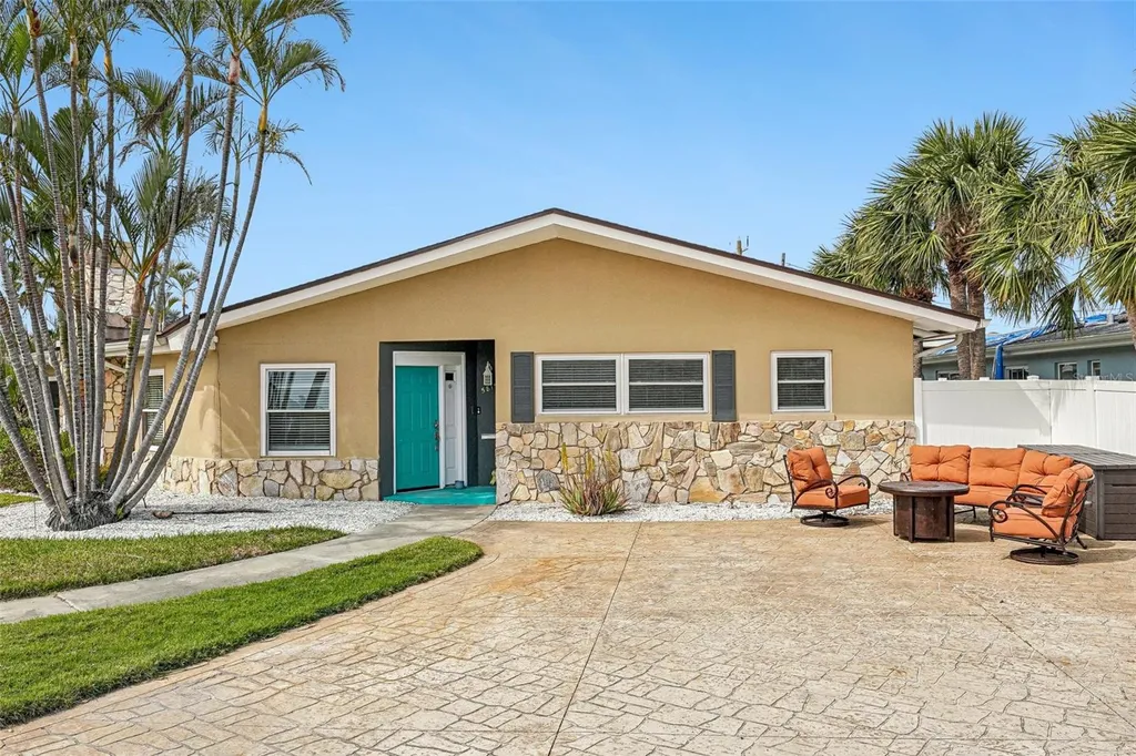 5815 Bali Way S St Pete Beach FL 33706
