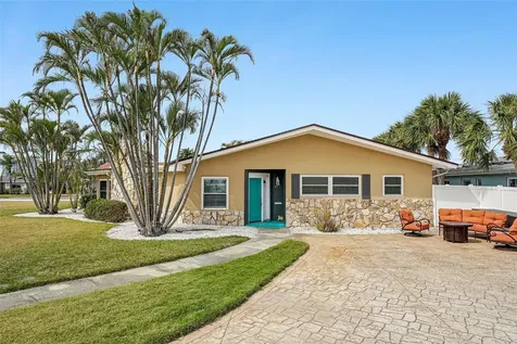 5815 Bali Way S St Pete Beach FL 33706