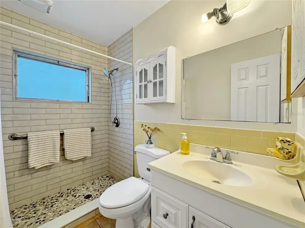 9737 36th Way N Pinellas Park FL 33782