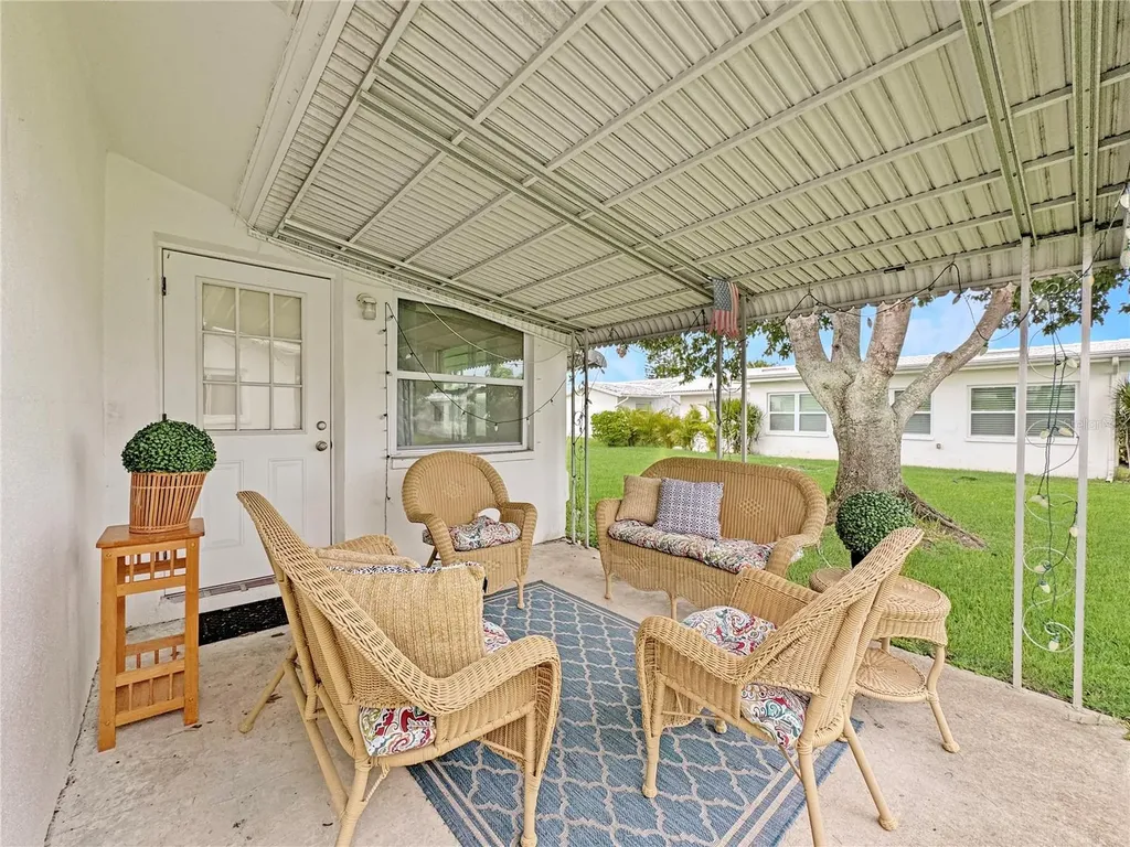 9737 36th Way N Pinellas Park FL 33782