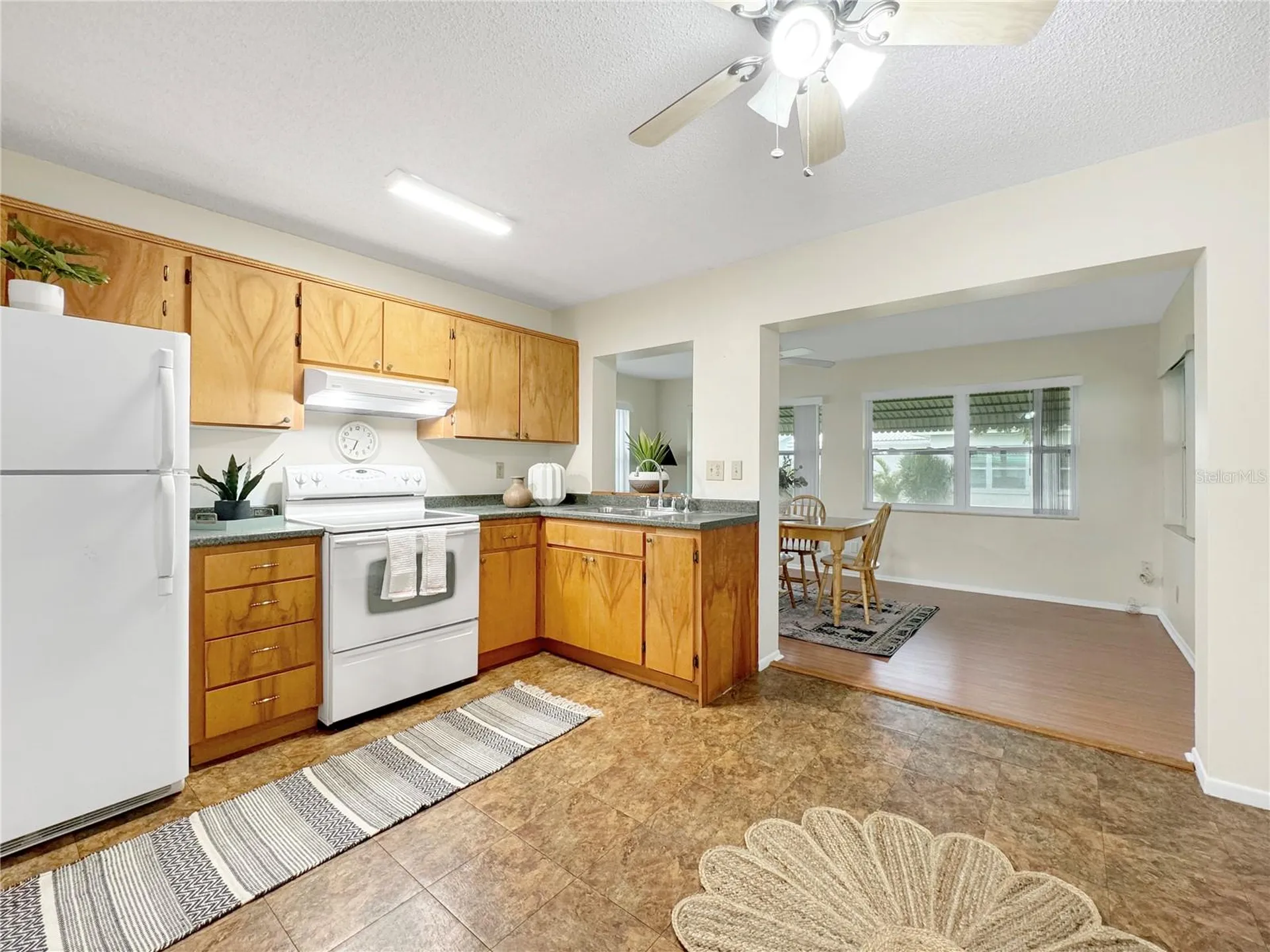 9737 36th Way N Pinellas Park FL 33782