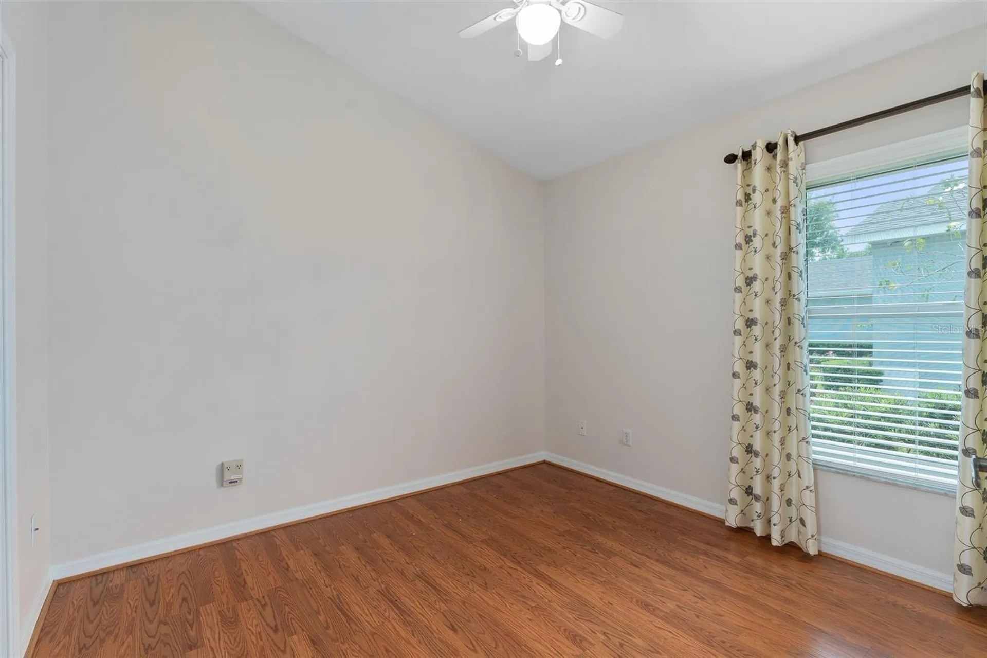 614 Canary Island Court Orlando FL 32828