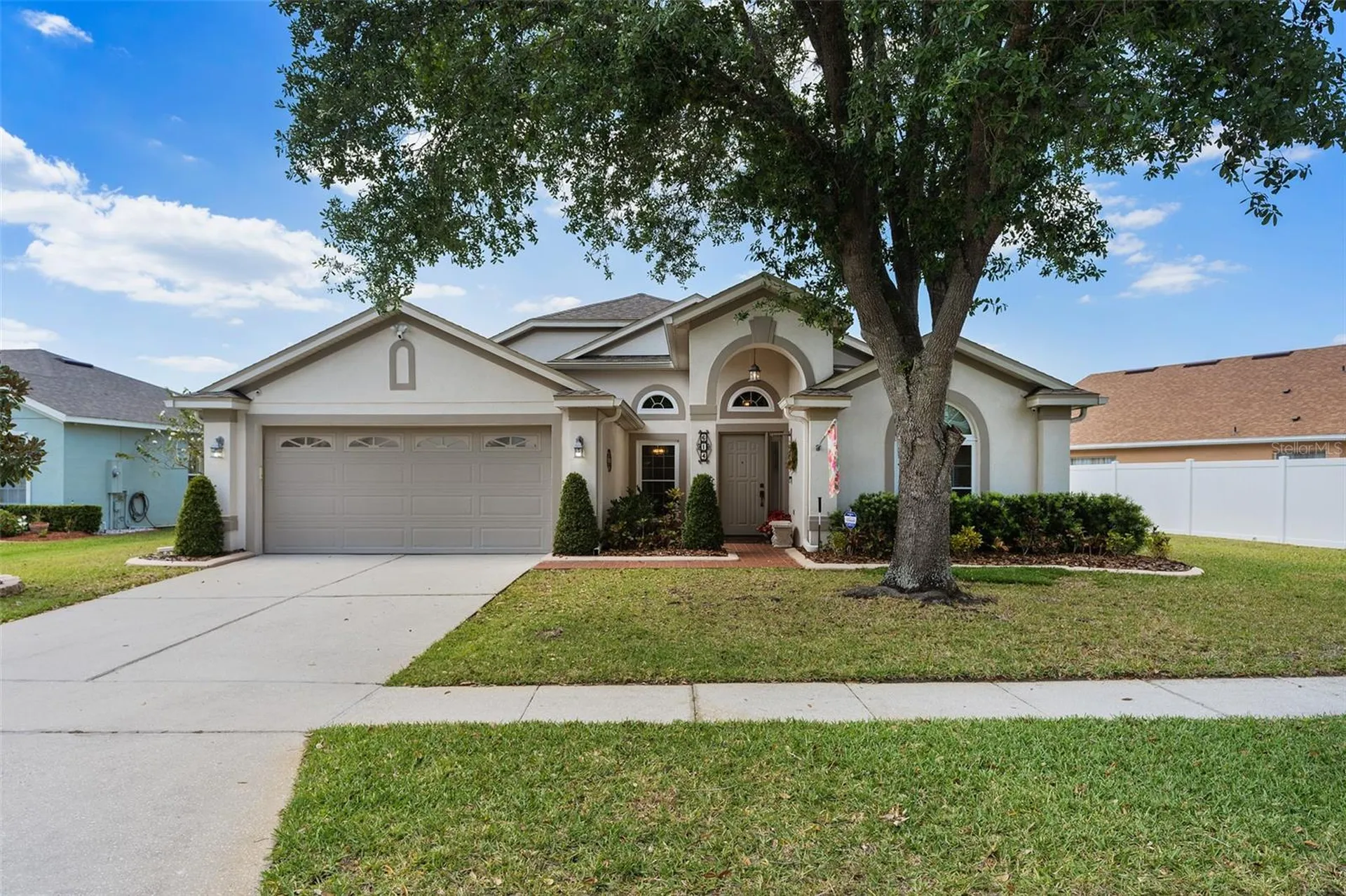 614 Canary Island Court Orlando FL 32828