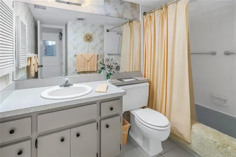 1400 1st Avenue W Bradenton FL 34205