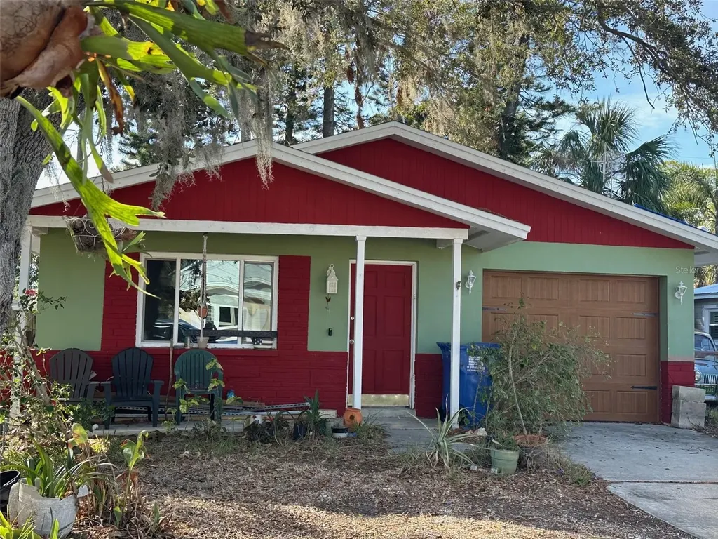 1782 Mississippi Avenue NE St Petersburg FL 33703