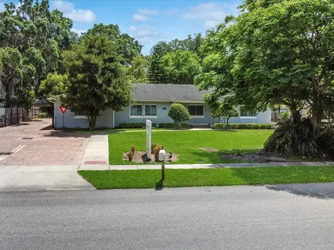 916 Bryan Street Kissimmee FL 34741