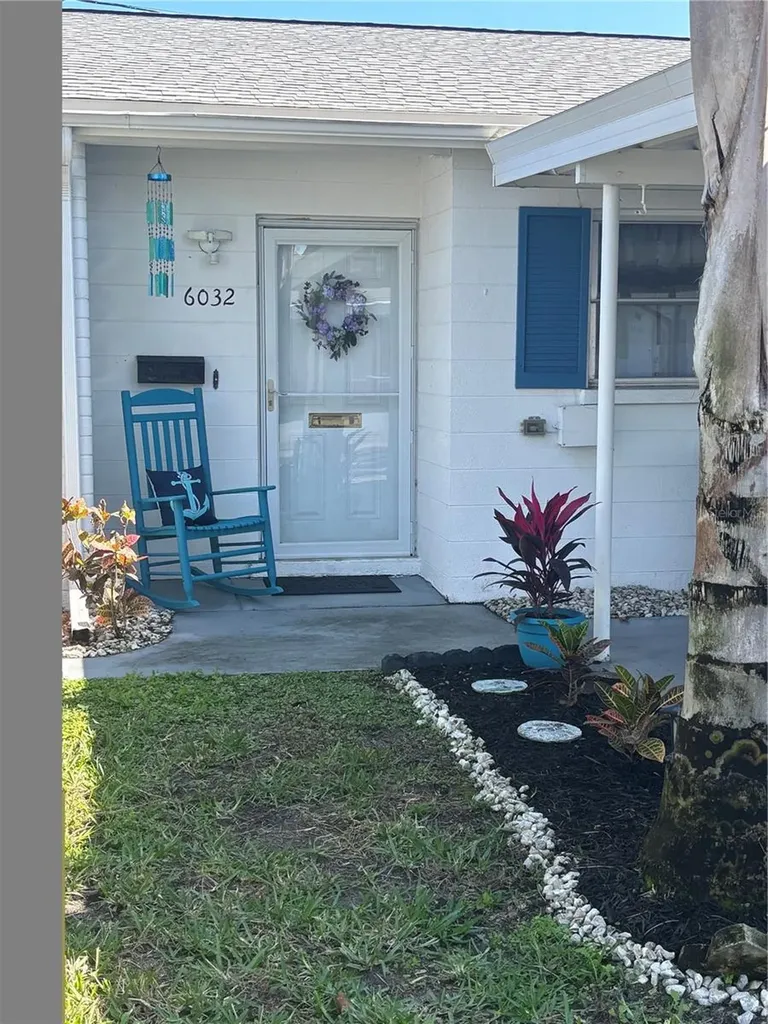 6032 Arlene Way Bradenton FL 34207