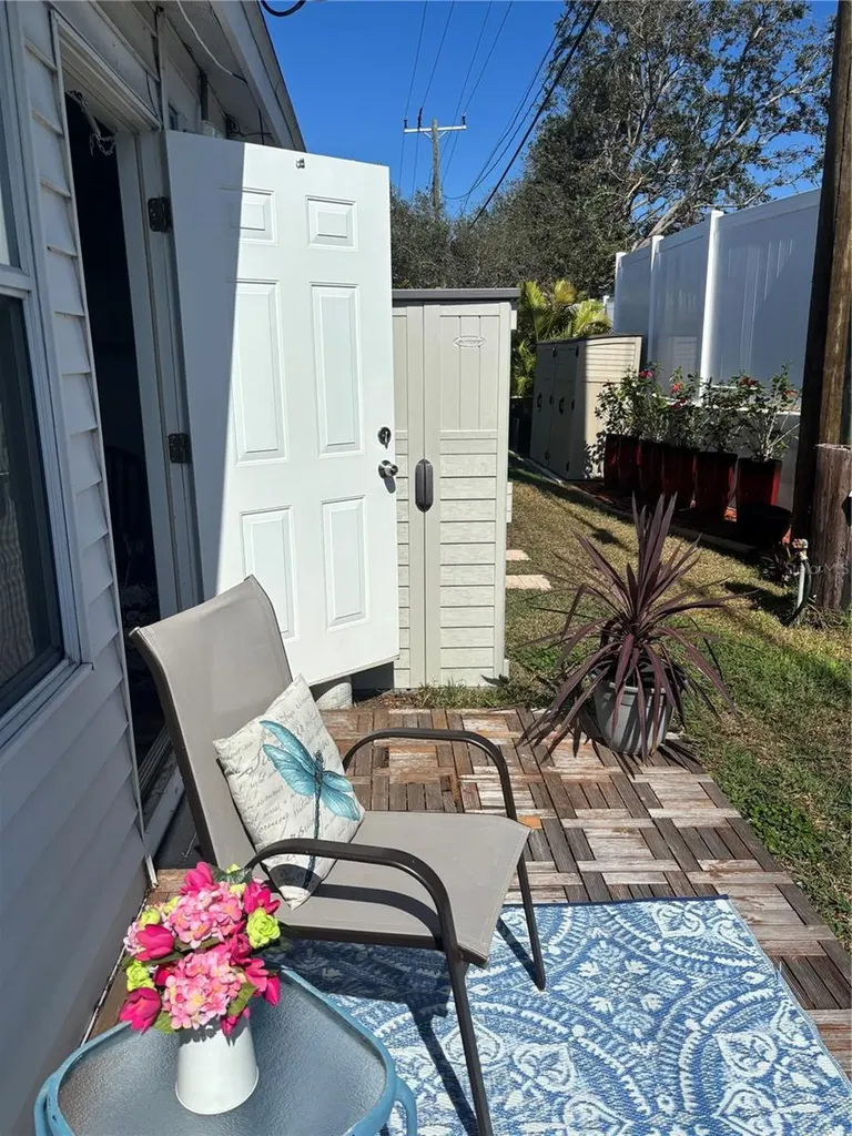 6032 Arlene Way Bradenton FL 34207