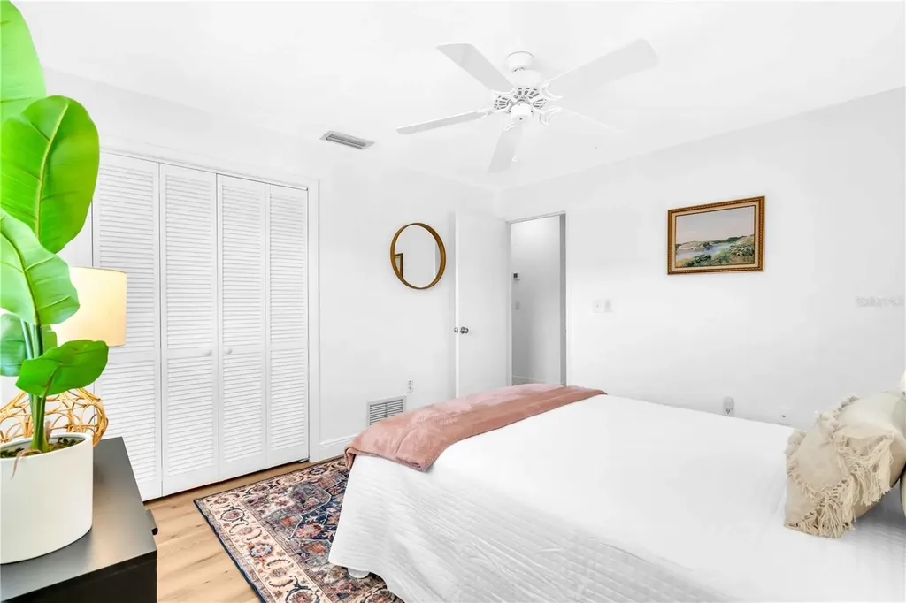 2921 Captiva Drive Sarasota FL 34231