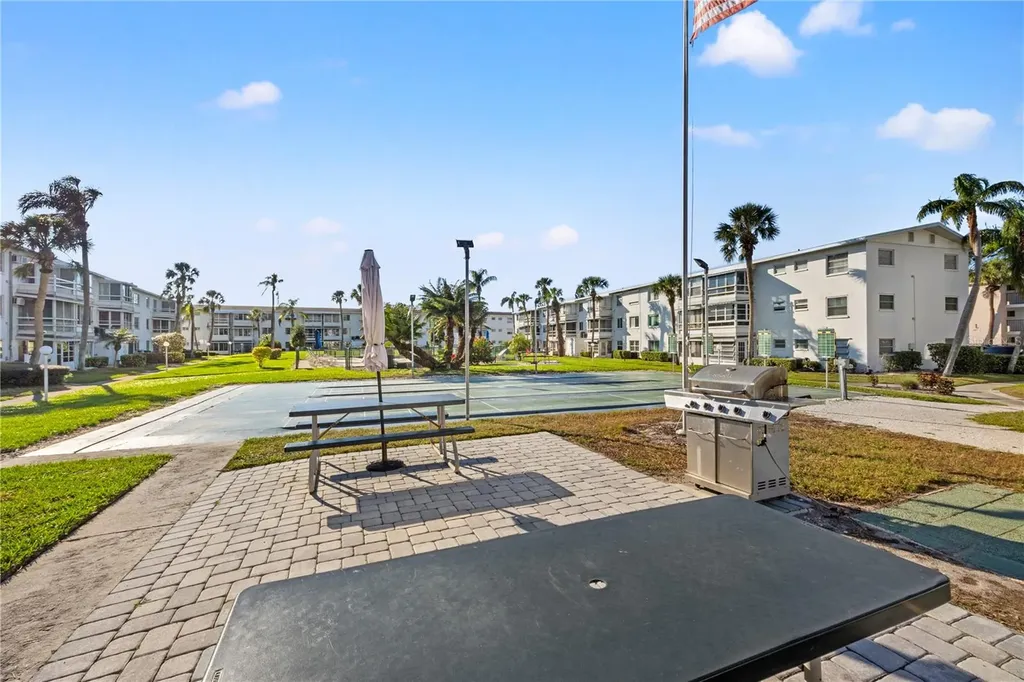5907 Garden Lane Bradenton FL 34207