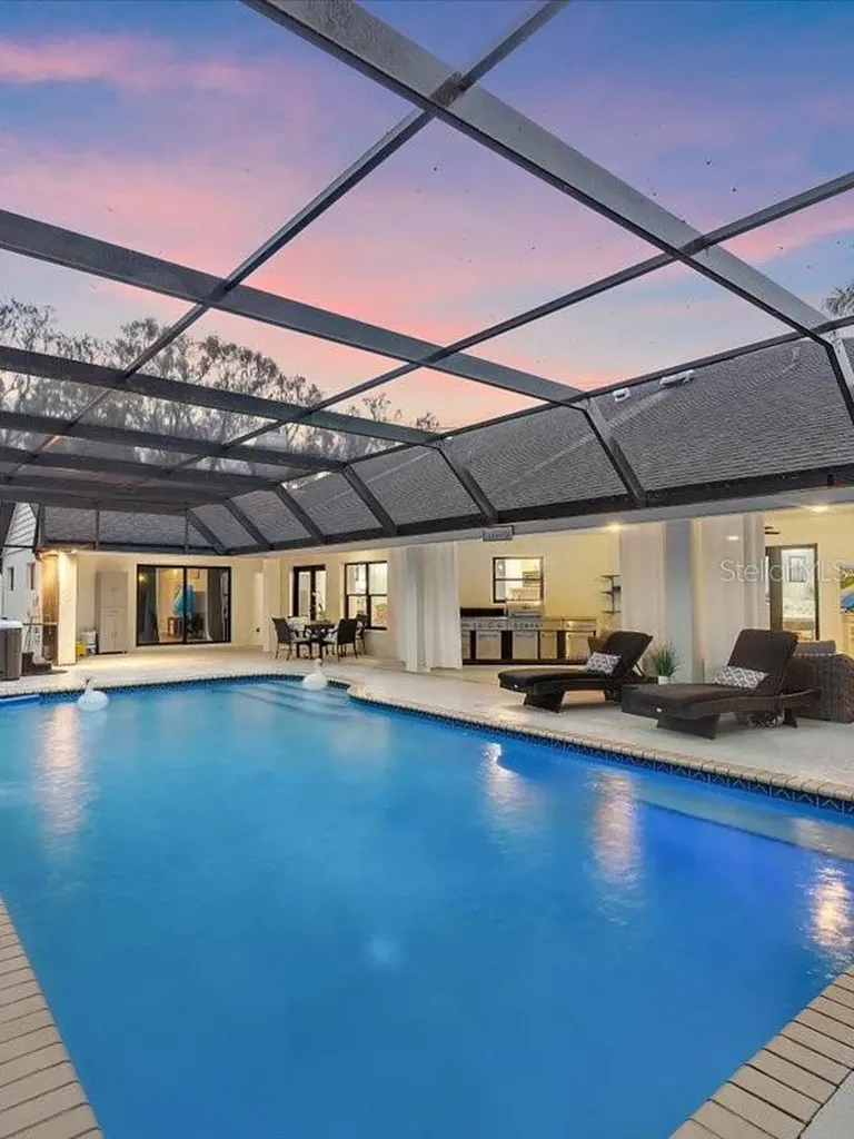 4588 Baycedar Lane Sarasota FL 34241