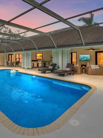 4588 Baycedar Lane Sarasota FL 34241