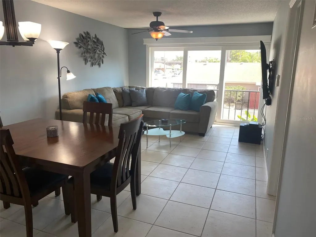 2763 Woodgate Lane Sarasota FL 34231