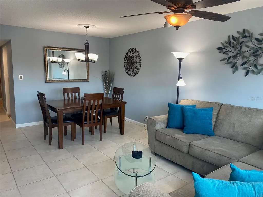 2763 Woodgate Lane Sarasota FL 34231