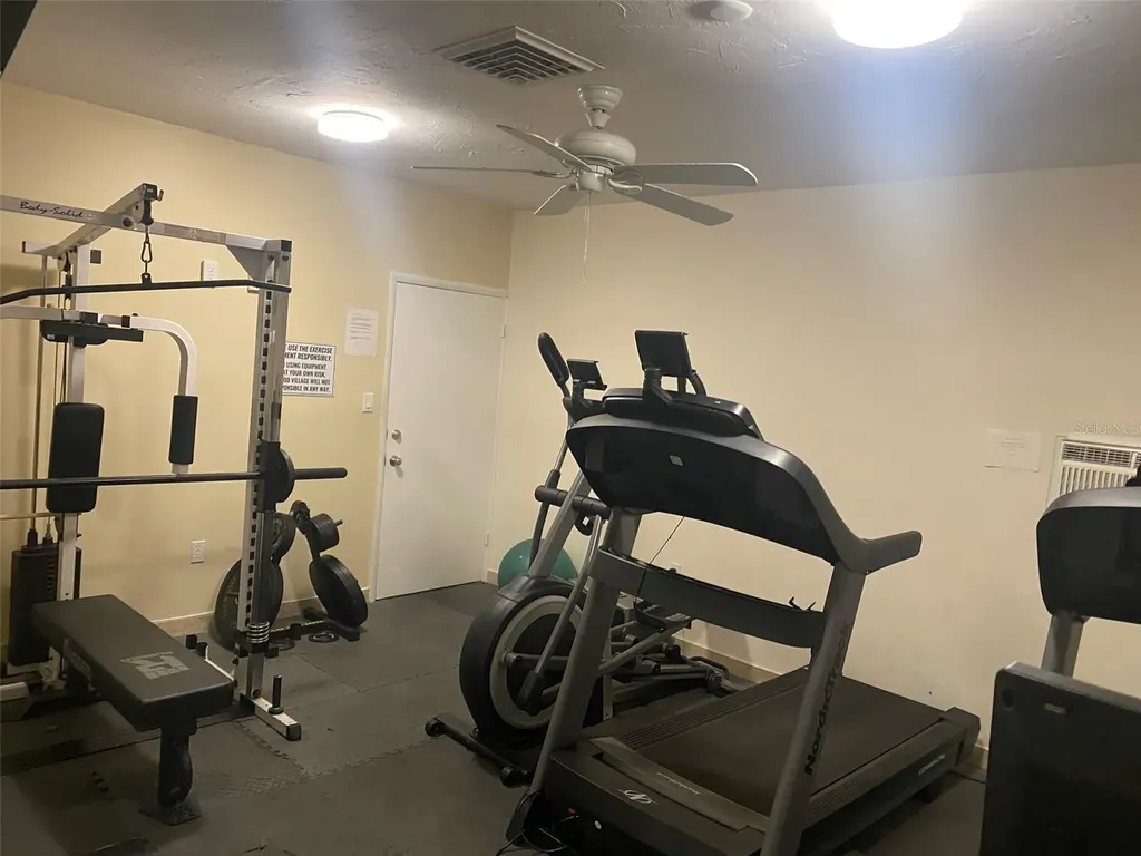 2763 Woodgate Lane Sarasota FL 34231