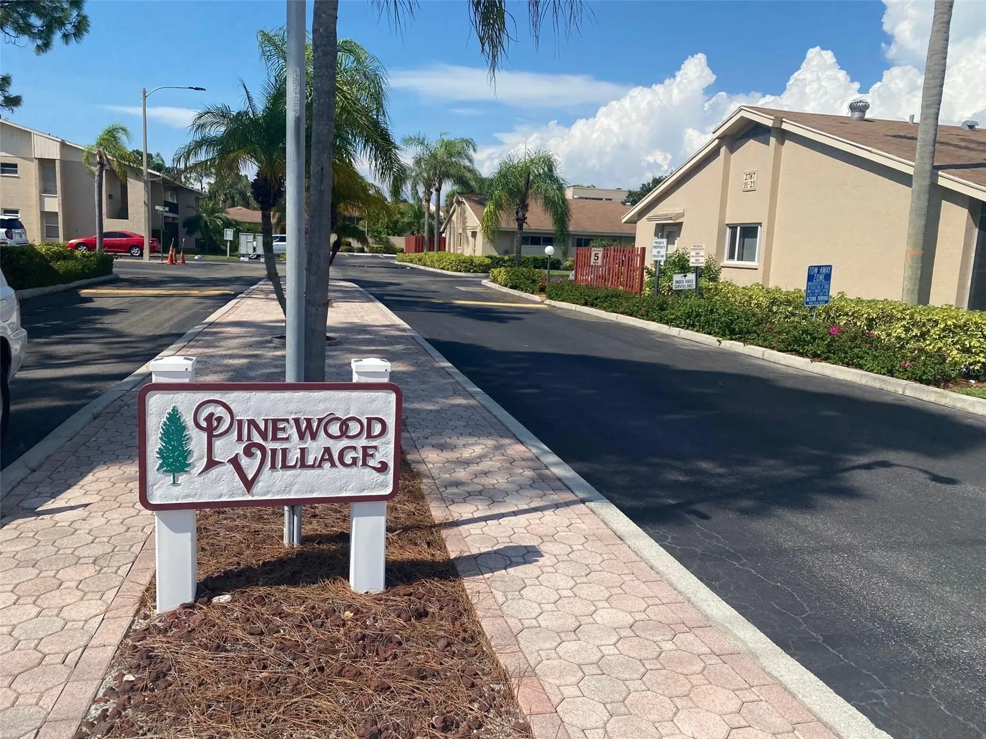 2763 Woodgate Lane Sarasota FL 34231