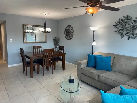 2763 Woodgate Lane Sarasota FL 34231
