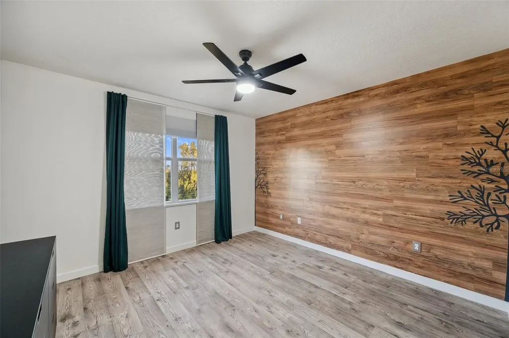 960 Starkey Road Largo FL 33771