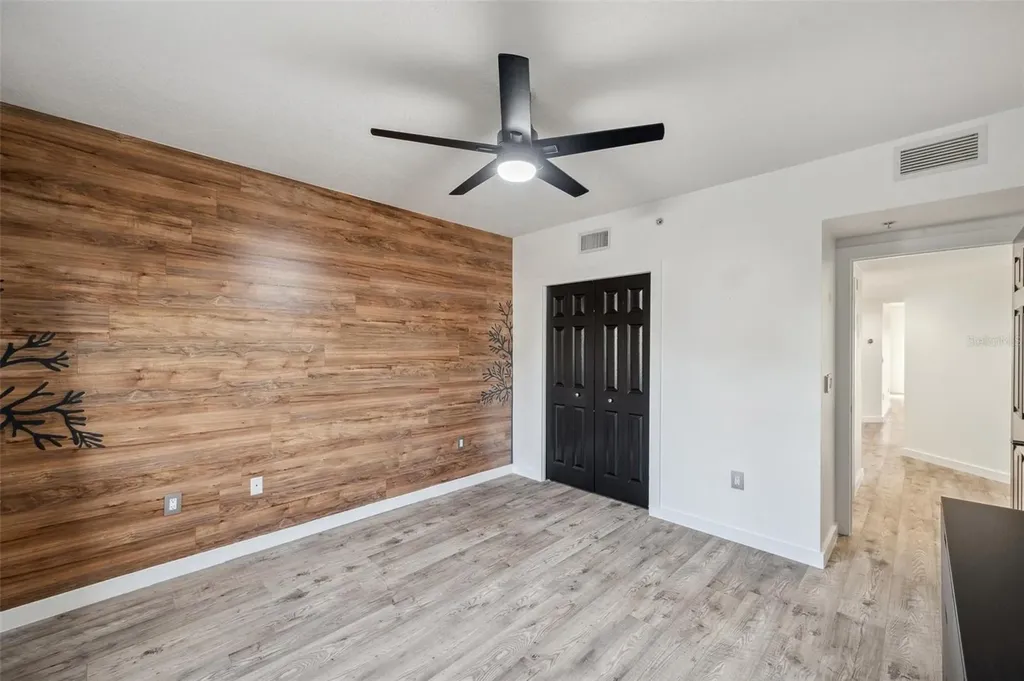 960 Starkey Road Largo FL 33771