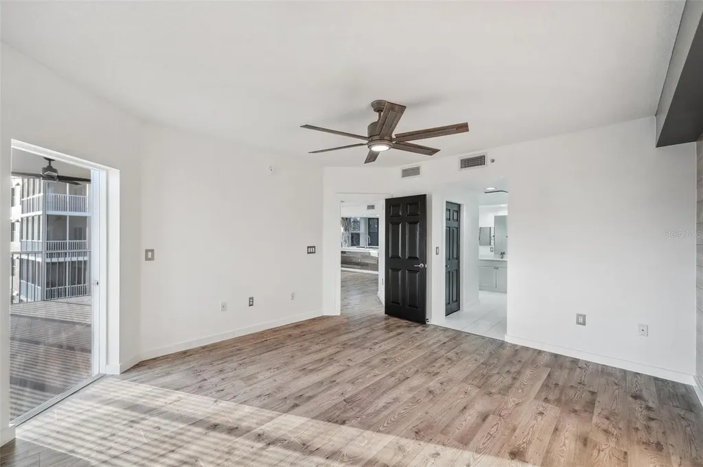 960 Starkey Road Largo FL 33771