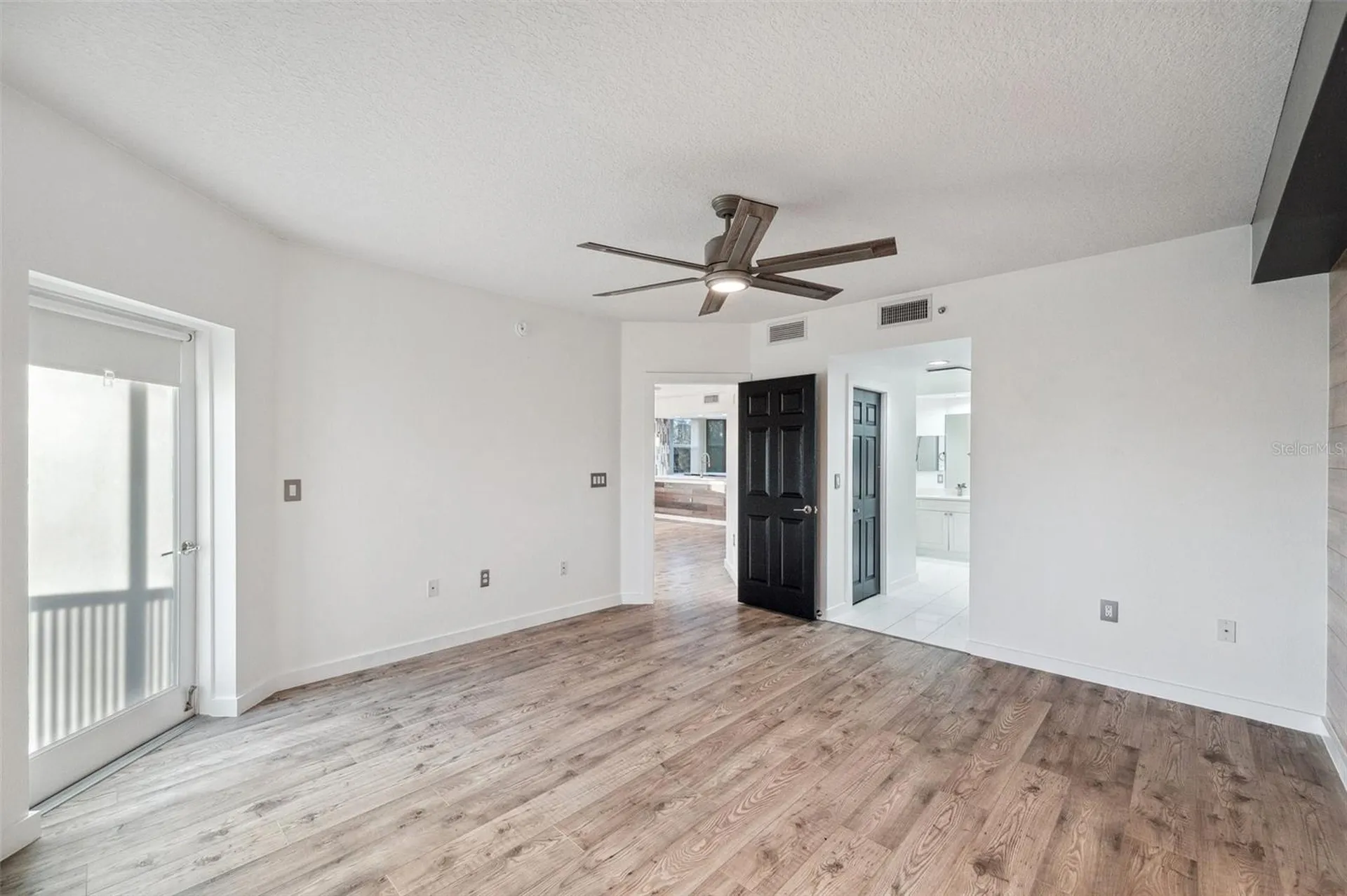 960 Starkey Road Largo FL 33771
