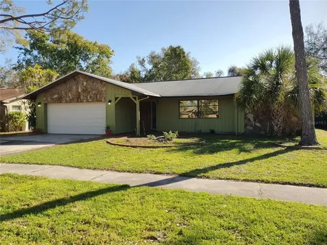 10711 95th Street Seminole FL 33777