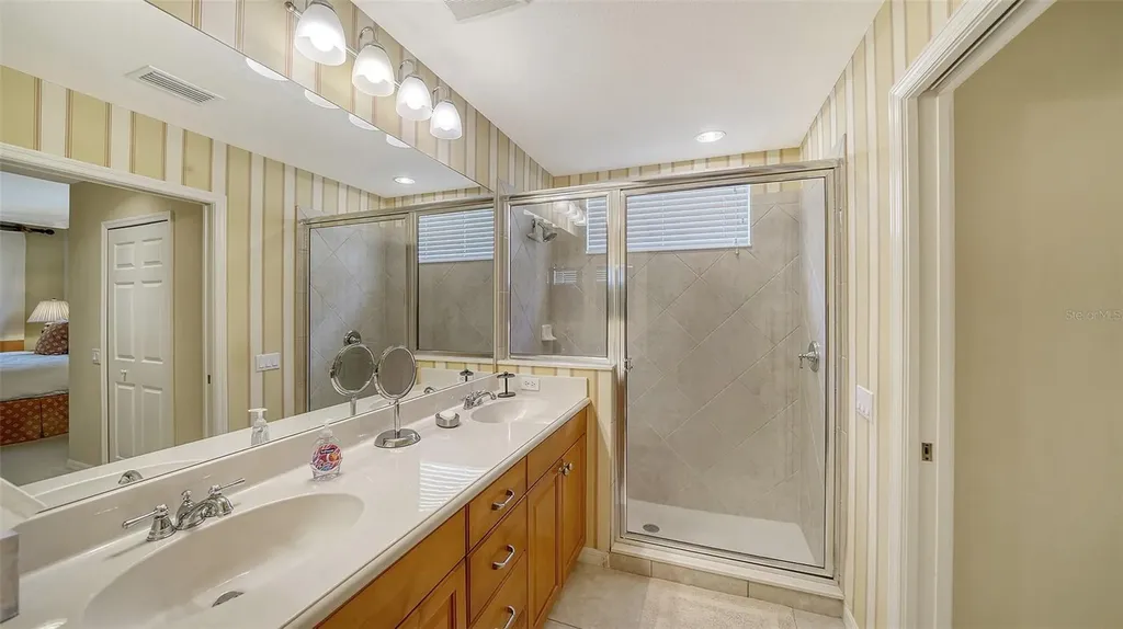 5547 Key West Place Bradenton FL 34203