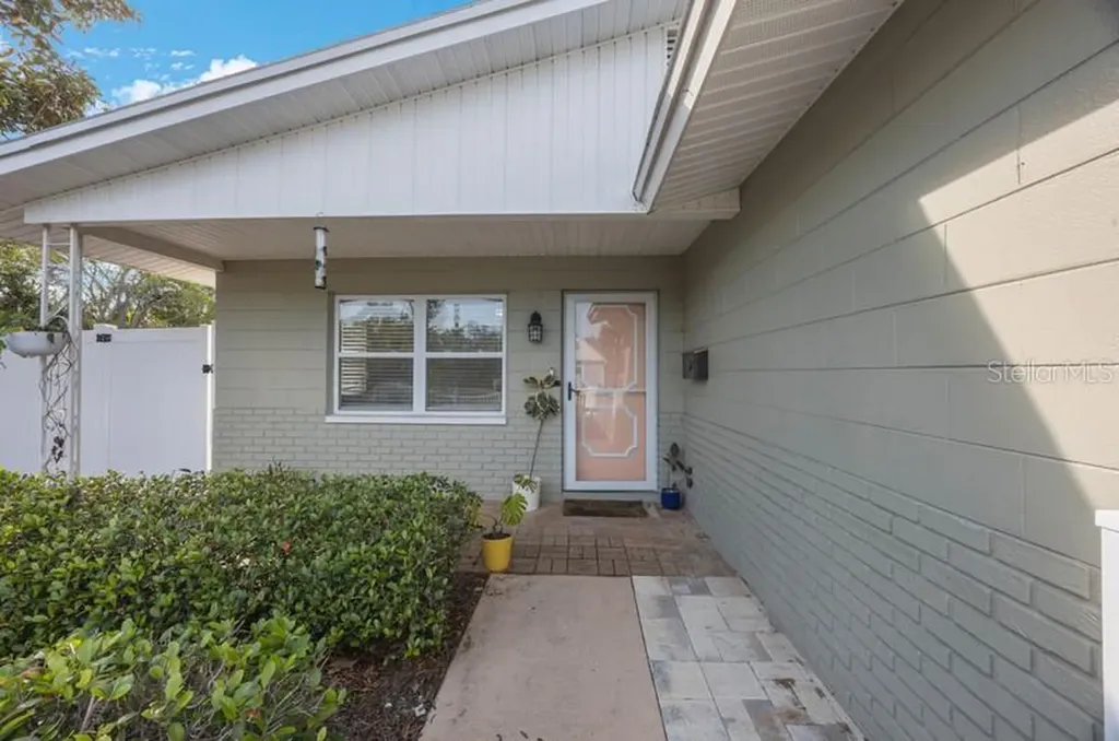 2900 2nd Avenue N St Petersburg FL 33713