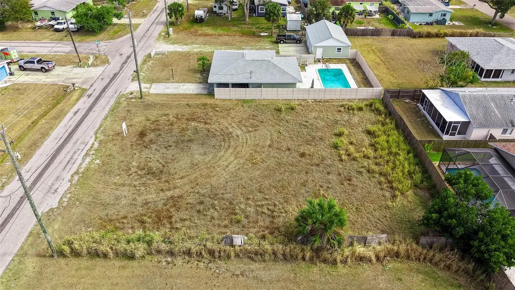 1738 (Lot 11) Wharf Road Sarasota FL 34231