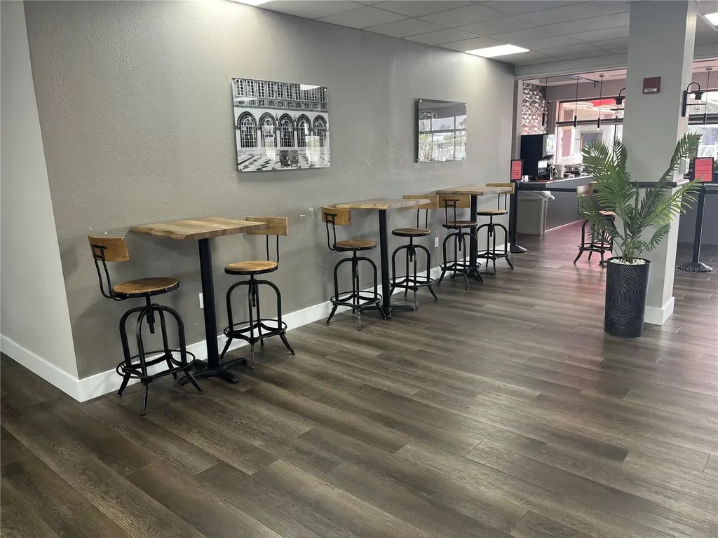 7150 N Tamiami Trail Sarasota FL 34243