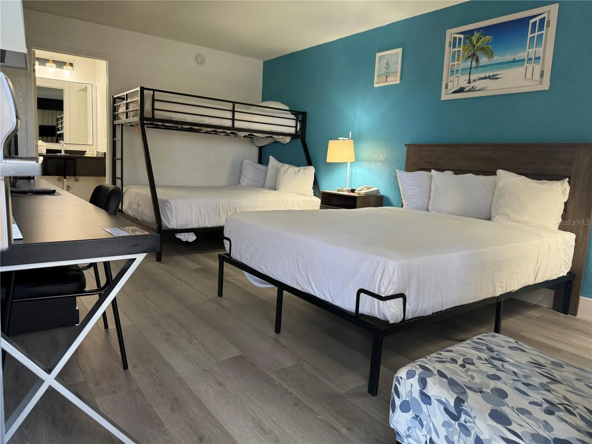 7150 N Tamiami Trail Sarasota FL 34243