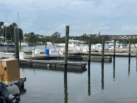 7150 N Tamiami Trail Sarasota FL 34243