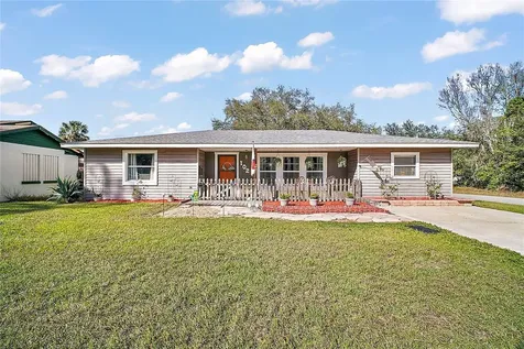 102 Palm Way Tavares FL 32778