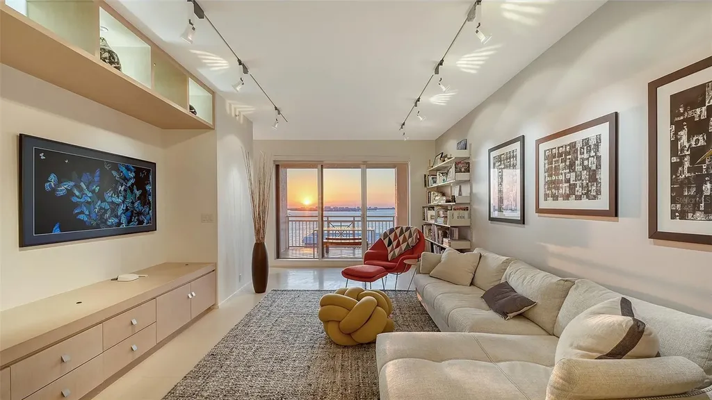 35 Watergate Drive Sarasota FL 34236