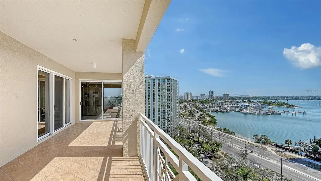 35 Watergate Drive Sarasota FL 34236