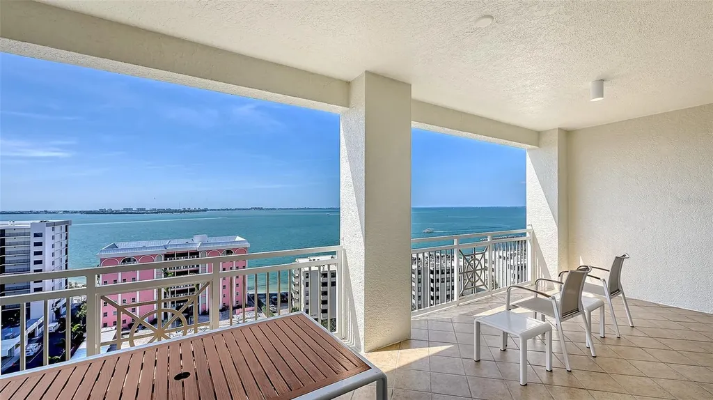 35 Watergate Drive Sarasota FL 34236