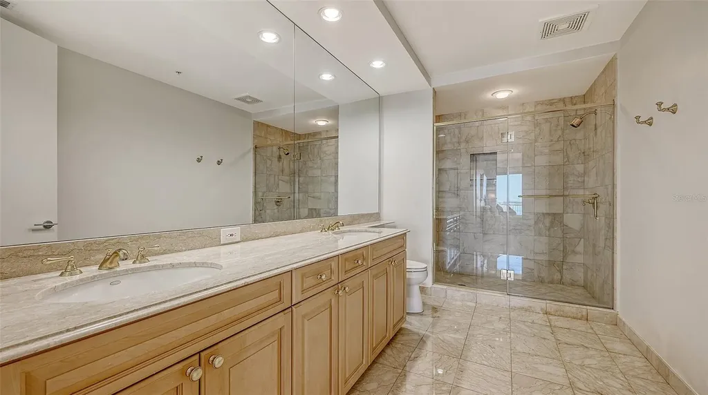 35 Watergate Drive Sarasota FL 34236