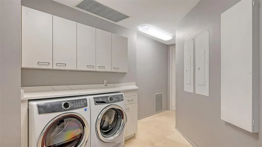 35 Watergate Drive Sarasota FL 34236