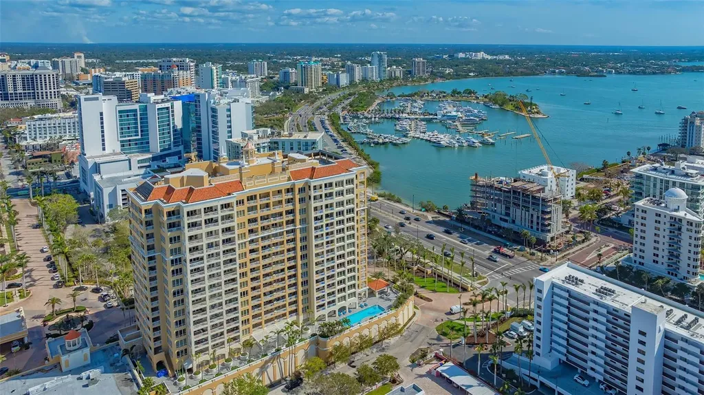 35 Watergate Drive Sarasota FL 34236