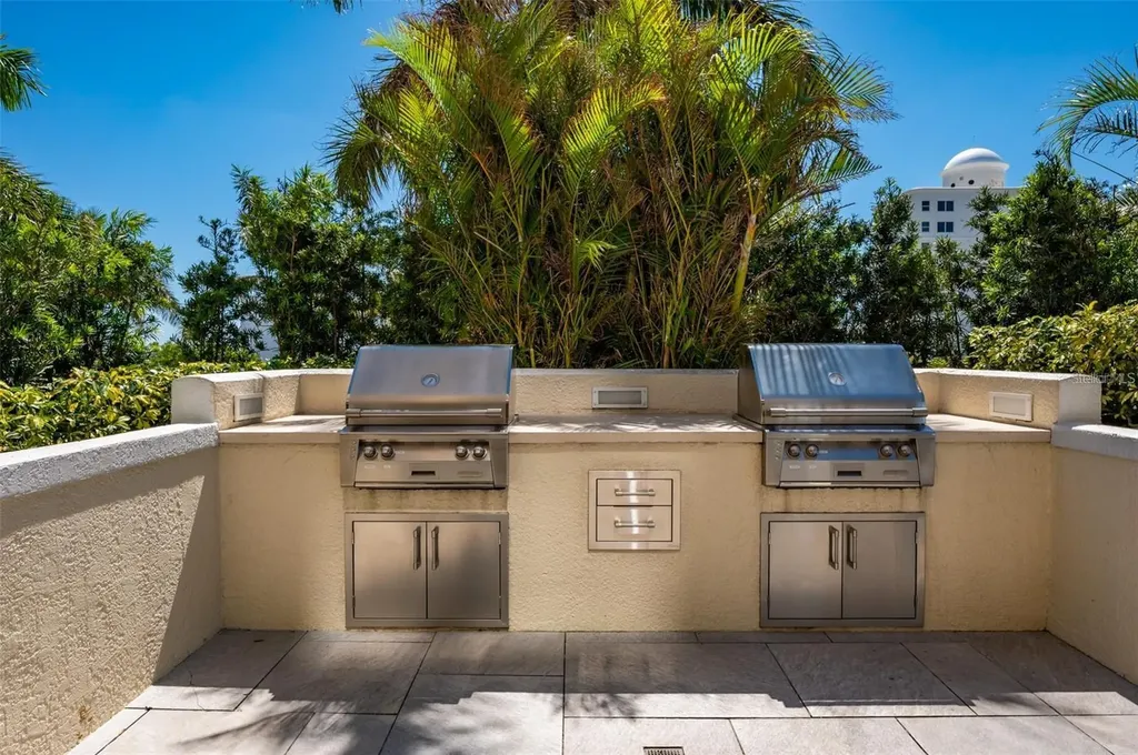 35 Watergate Drive Sarasota FL 34236