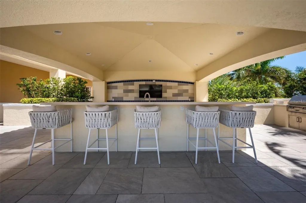 35 Watergate Drive Sarasota FL 34236