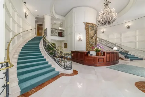 35 Watergate Drive Sarasota FL 34236