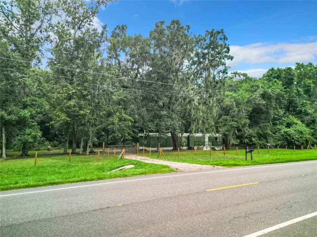 13026 SW Williston Road Micanopy FL 32667