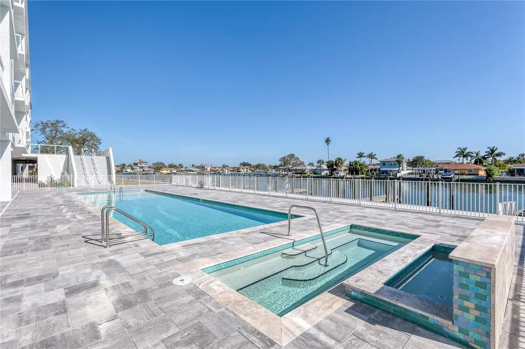 415 Island Way Clearwater Beach FL 33767
